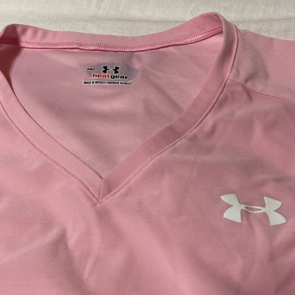 Pink under armour sleeveless workout top - Picture 2 of 6